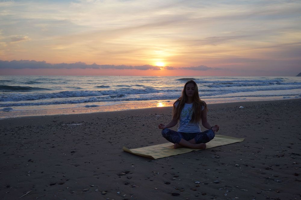 Formation de professeur de yoga de 100 heures sur la plage, à Misano, en Italie (10 jours) 14