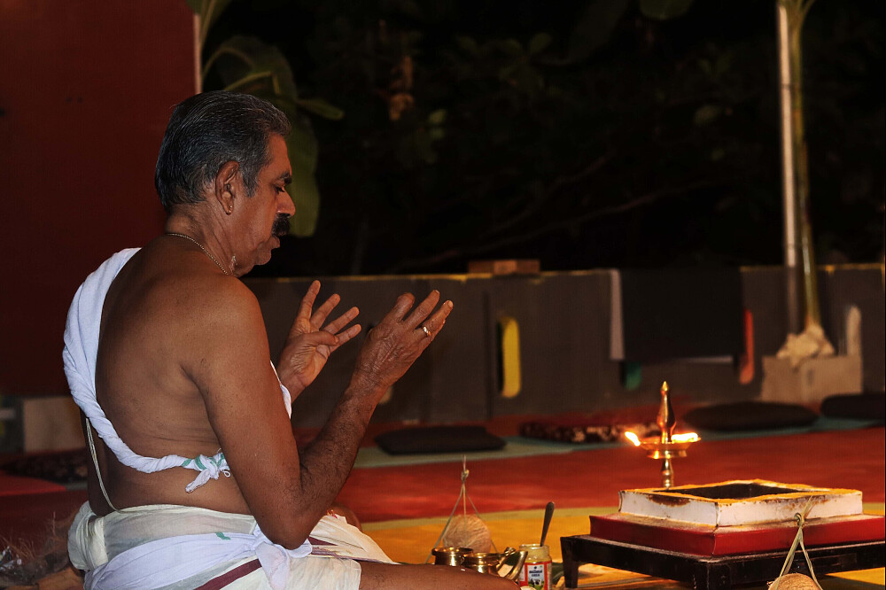 Retiro de 10 dias de surf, ioga, Ayurveda e cura pelo som em Varkala, Índia 16