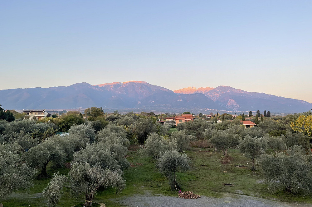11 Day 80 Hour Advanced Yoga & Tantra Training Retreat in Greece 4