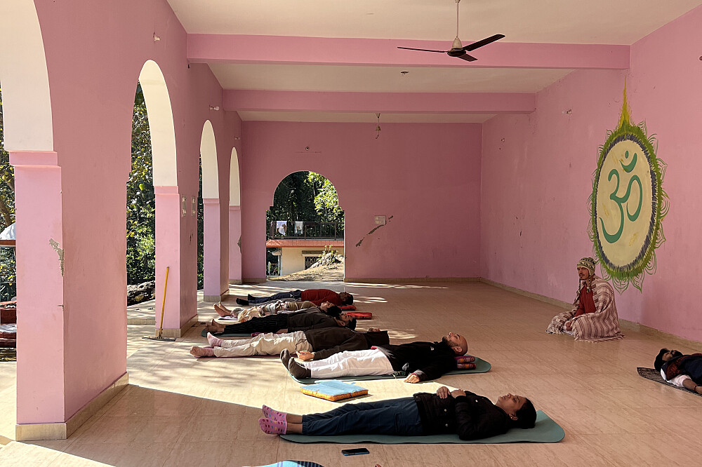 11-tägiges Vipassana-Meditationsprogramm „Silent Awakening“ in Indien 25