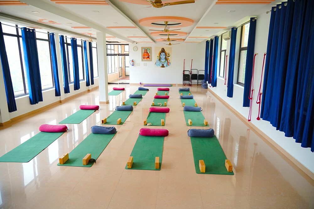 12 Day 100 Hour Meditation, Hatha, Vinyasa Yoga TTC In India 22