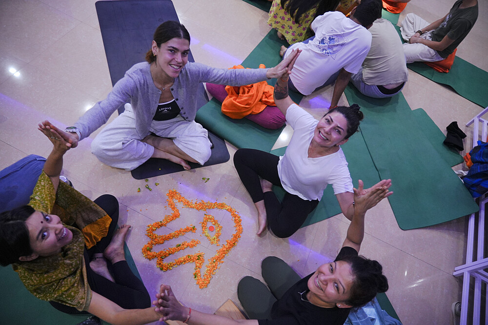 12 Day 100 Hour Meditation, Hatha, Vinyasa Yoga TTC In India 28