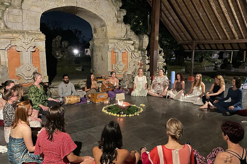 Formação de Professores de Yin Yoga e Bodywork de 13 Dias e 100 Horas em Bali 24