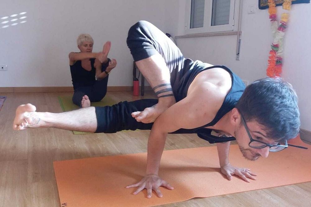 21-Day 200-Hour Beach Yoga Teacher Training in Misano, Italy 20