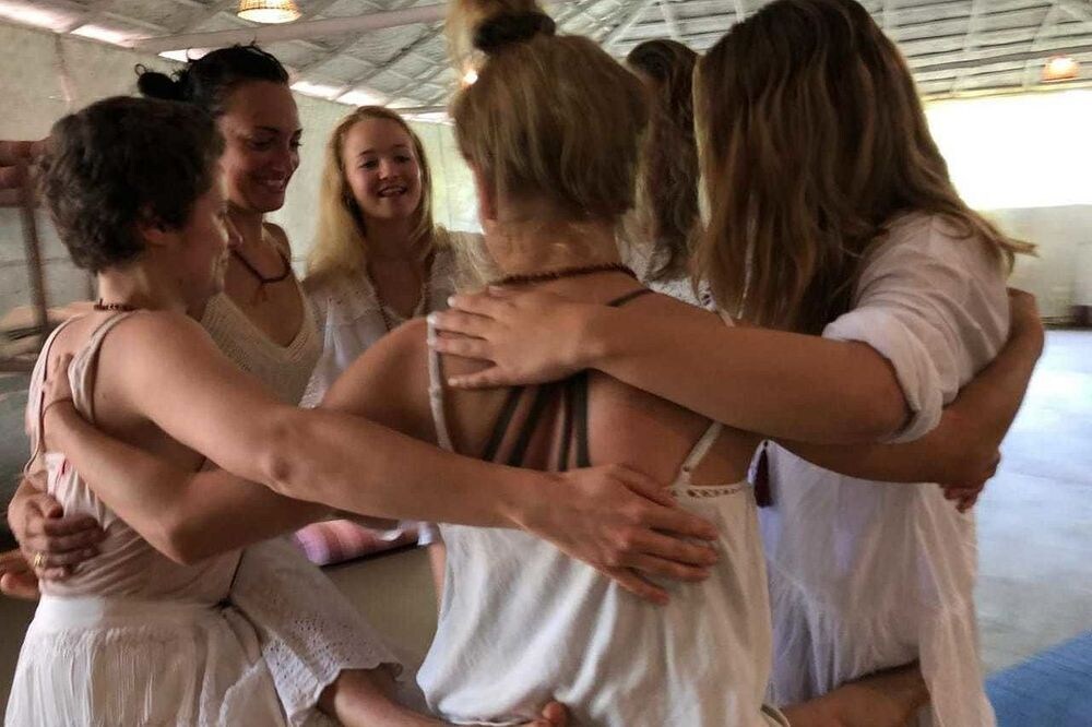 Formação de 20 Dias e 200 Horas em Yin, Terapia de Som e Cerimónia de Cacau, Bali 53