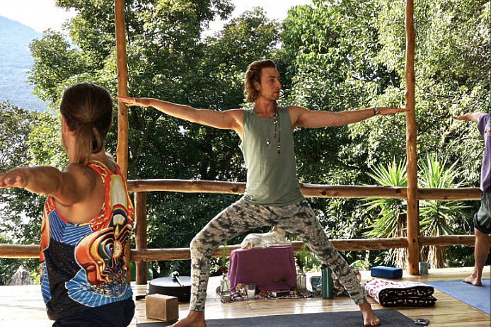 Formation de professeur de yoga de 21 jours et 200 heures au lac Atitlán, au Guatemala 9