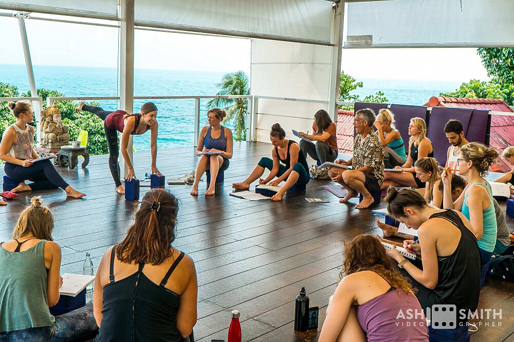 Formation de professeur de yoga hybride de 200 heures, multi-styles, de 11 jours au Costa Rica 48