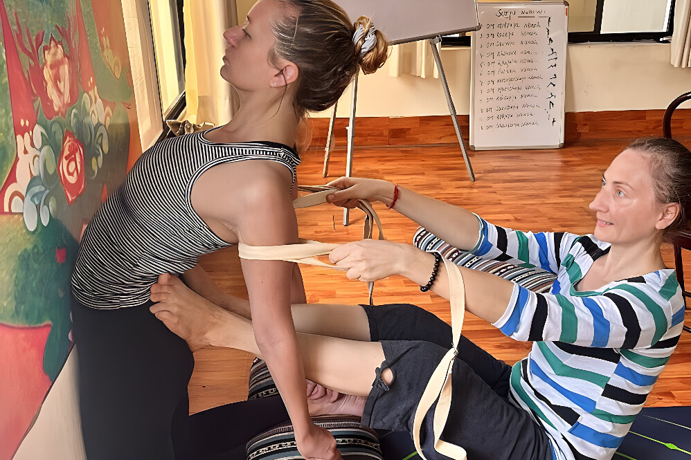 Formation de professeur de yoga de 200 heures en 23 jours à Rishikesh, en Inde 12