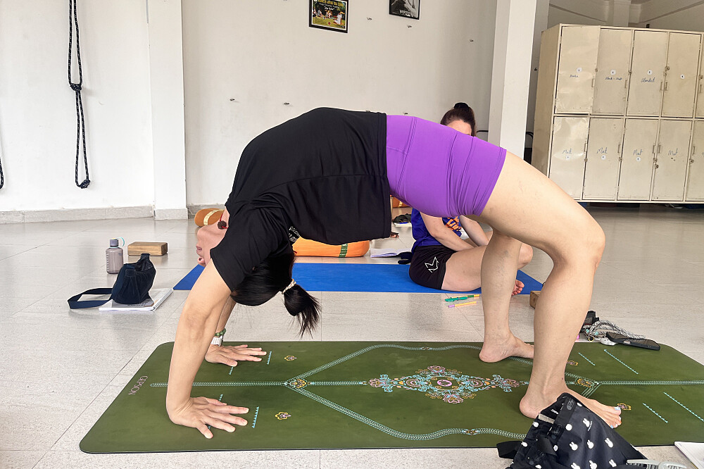Formation de professeur de yoga de 200 heures en 23 jours à Rishikesh, en Inde 9