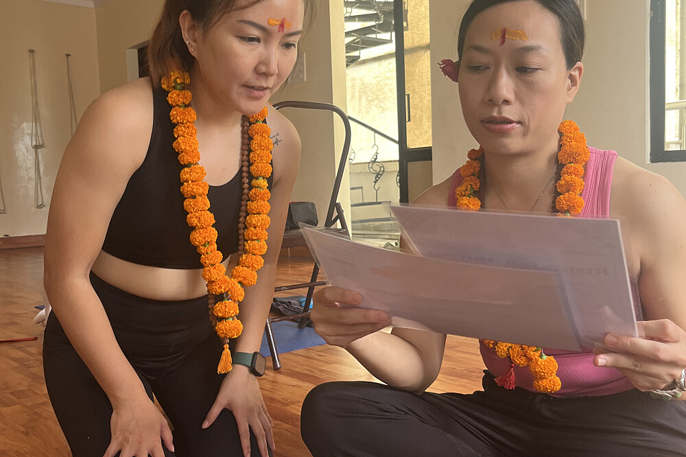 Formation de professeur de yoga de 200 heures en 23 jours à Rishikesh, en Inde 26