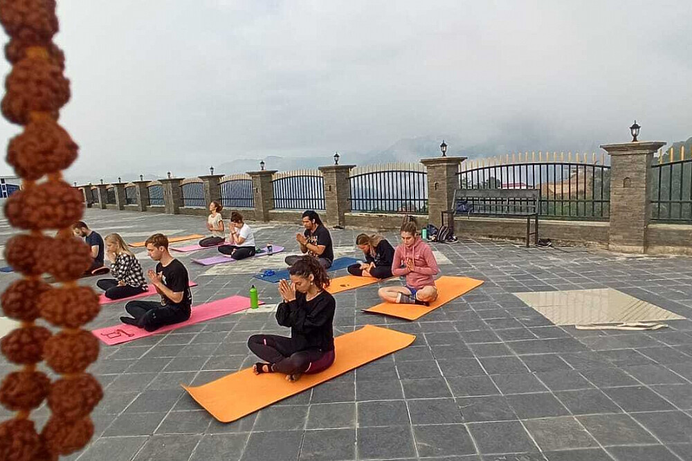 Formation de professeur de méditation et de bols chantants de 200 heures en 24 jours à Rishikesh 23