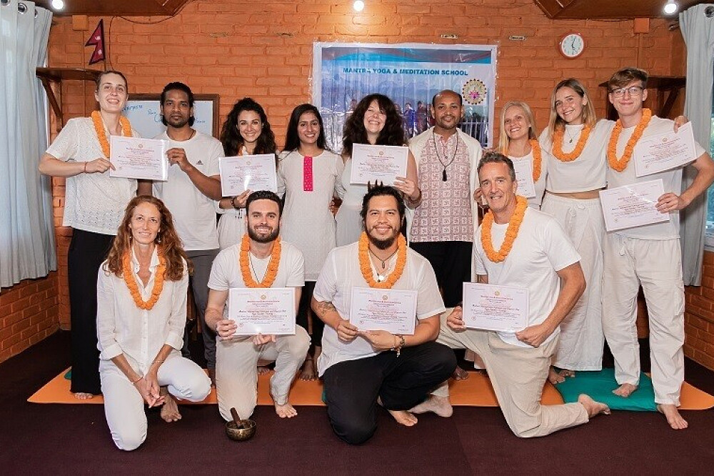 Formation de professeur de méditation et de bols chantants de 200 heures en 24 jours à Rishikesh 25