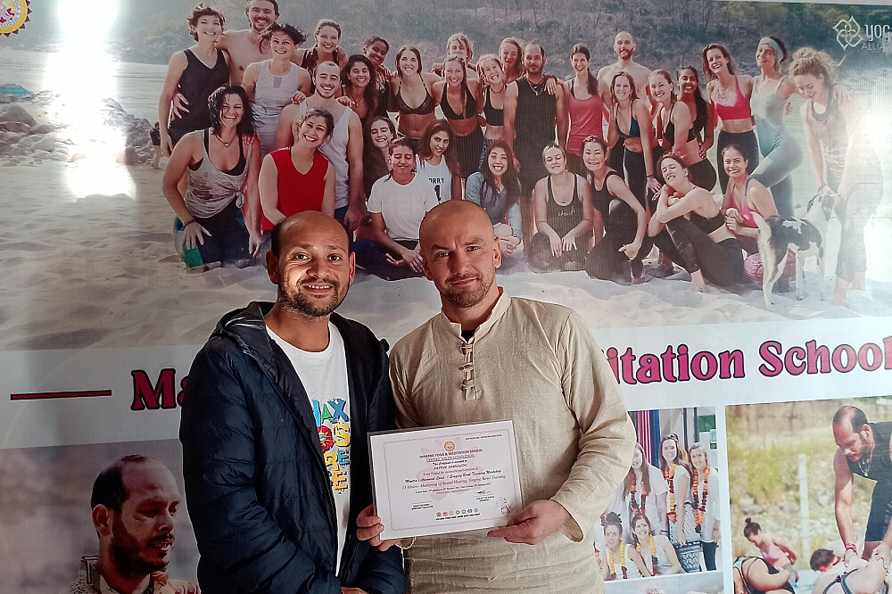 Formation de professeur de méditation et de bols chantants de 200 heures en 24 jours à Rishikesh 8