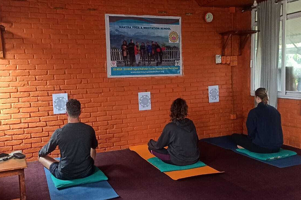 Formation de professeur de méditation et de bols chantants de 200 heures en 24 jours à Rishikesh 14