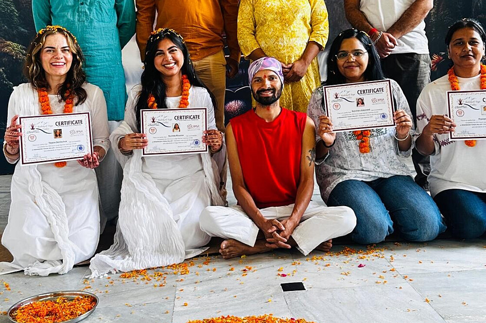 Formation de professeur de yoga de 200 heures multi-styles en 24 jours à Rishikesh, Inde 9