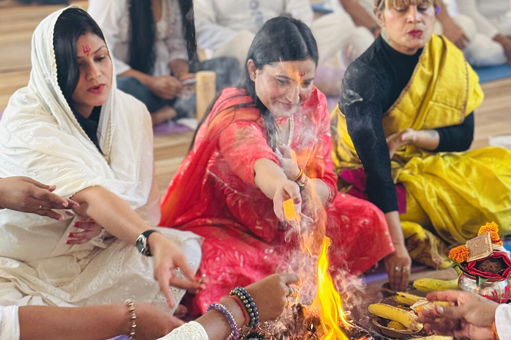 Formation de professeur de yoga multi-styles de 24 jours, 200 heures, à Rishikesh, en Inde 4
