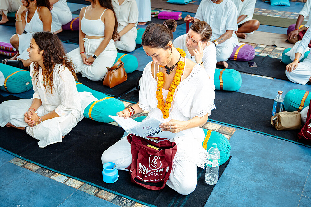 Formation de professeur de Kundalini yoga de 25 jours, 200 heures, à Rishikesh, en Inde 12