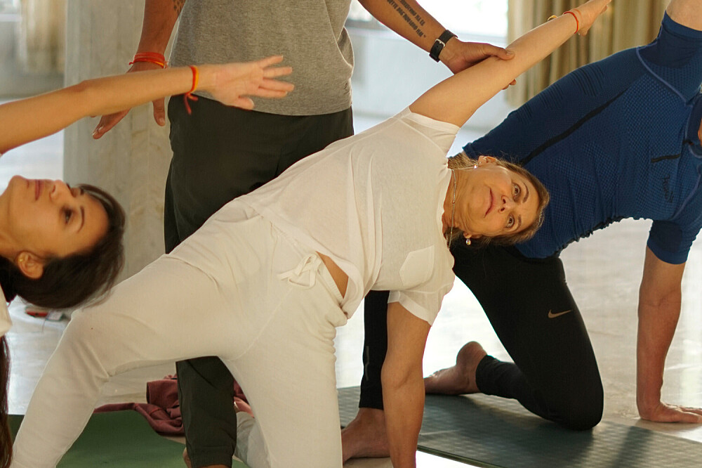 Formation de professeur de yoga de 26 jours (200 heures) et randonnée dans l'Himalaya, Inde 15