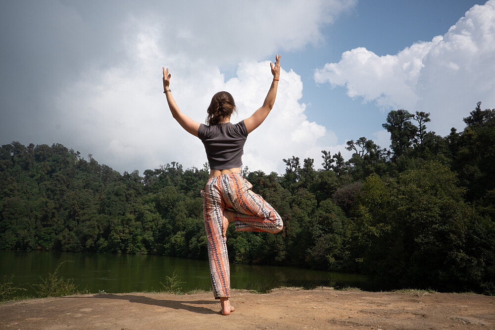 Formation de professeur de yoga de 26 jours (200 heures) et randonnée dans l'Himalaya, Inde 32