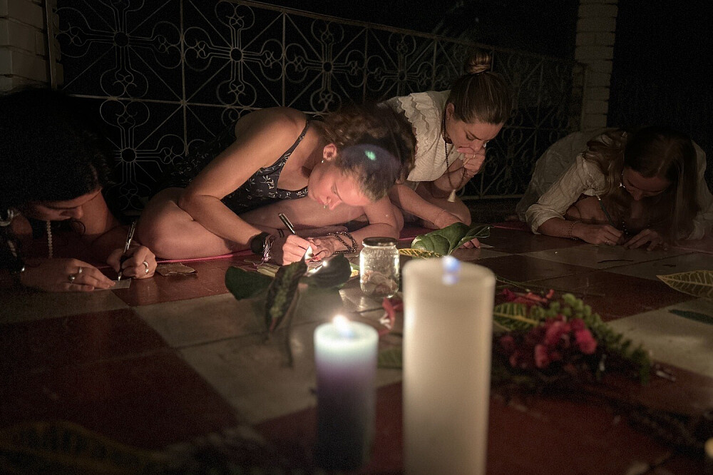 Formation de professeur de yoga Hatha & Vinyasa de 200 heures sur 26 jours à Sasaima, Colombie 24