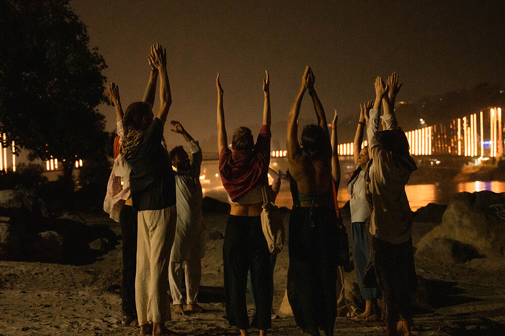 28 Tage 300-Stunden Yogatherapie-, Ashtanga- und Vinyasa-Yogalehrer-Ausbildung in Indien 2