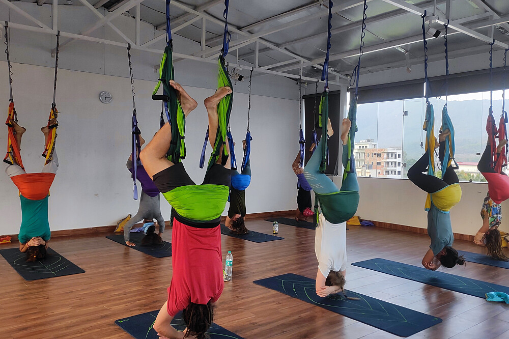 Formation de professeur de yoga de 28 jours et 300 heures : Ashtanga Vinyasa, Aérien, Yin et Hatha Yoga, Inde 29