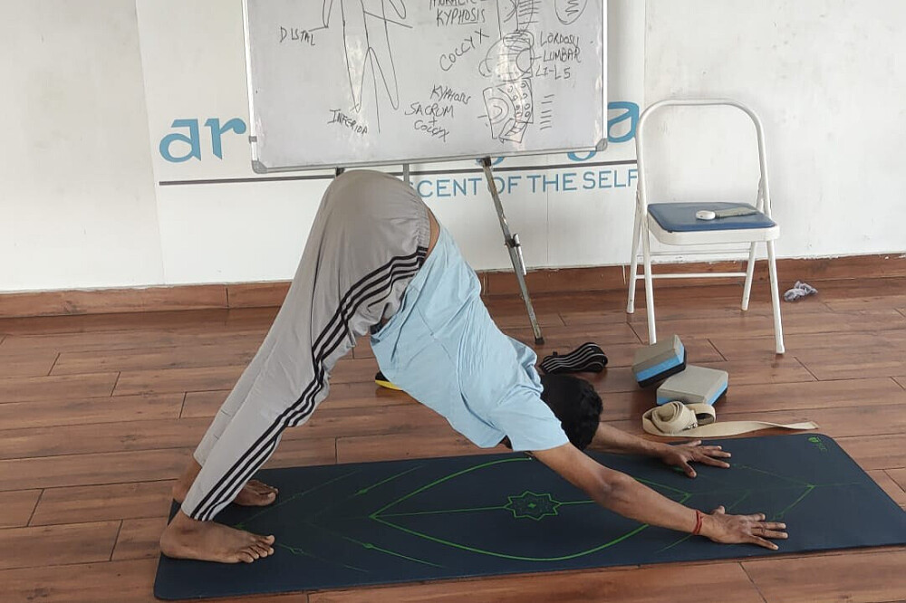 Formation de professeur de yoga de 28 jours et 300 heures : Ashtanga Vinyasa, Aérien, Yin et Hatha Yoga, Inde 21