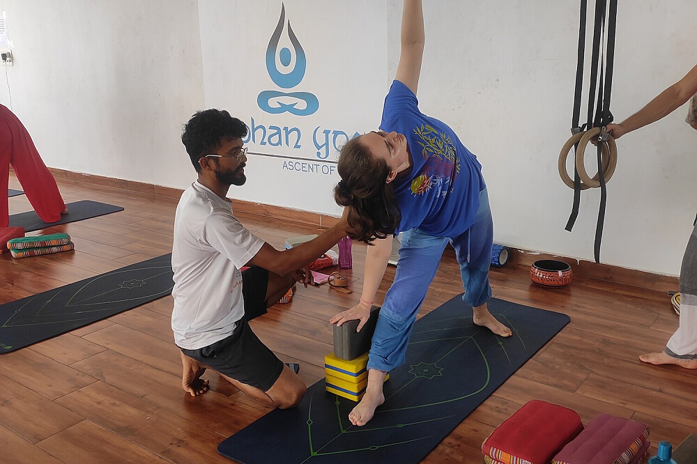 Formation de professeur de yoga de 28 jours et 300 heures : Ashtanga Vinyasa, Aérien, Yin et Hatha Yoga, Inde 11