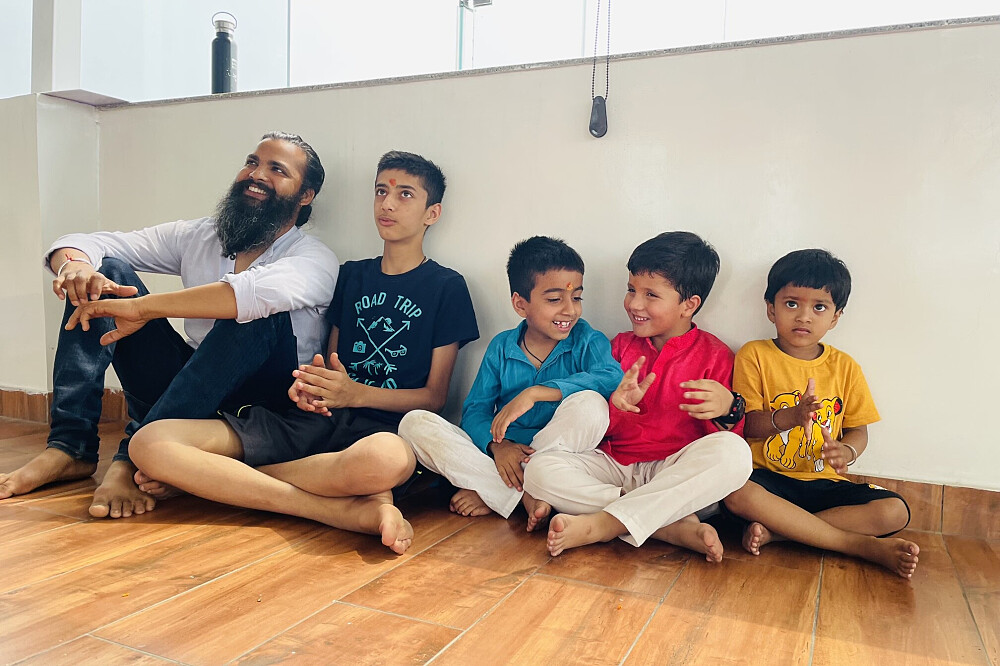 Formation de professeur de yoga de 28 jours et 300 heures : Ashtanga Vinyasa, Aérien, Yin et Hatha Yoga, Inde 31