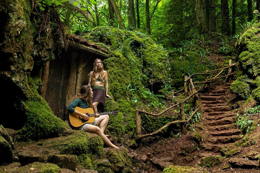 3-daagse Barefoot Circus: natuur, firewalk, muziek en spel, MA, VS 33