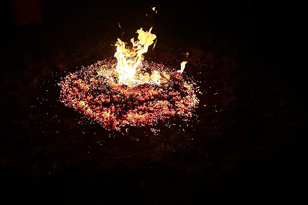 3-daagse Barefoot Circus: natuur, firewalk, muziek en spel, MA, VS 12