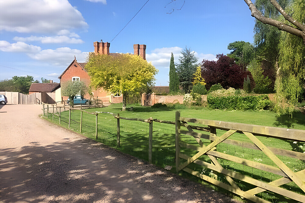 3 Day Emotional Healing & Hypno-Reiki Retreat in Malvern Hill, UK 3