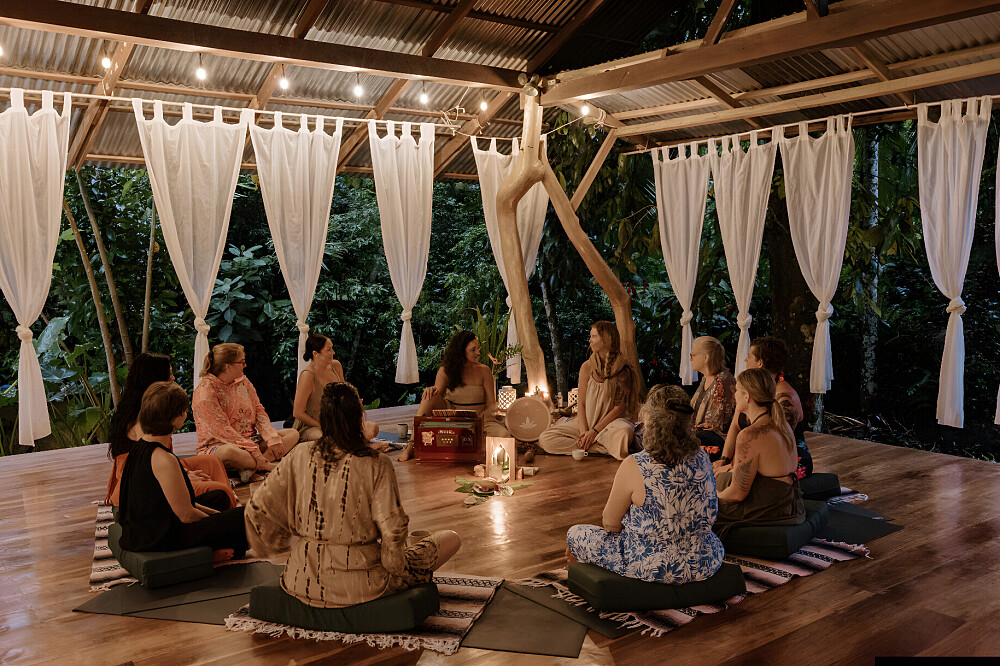 3 Day HELD-Women's Treehouse Yoga Retreat, MN, US 3