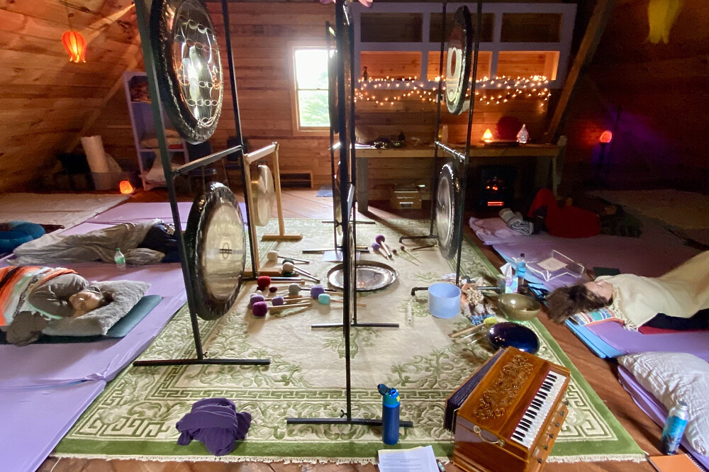 Retiro de Descanso com Terapia Sonora de 3 Dias em Asheville, NC, EUA 22