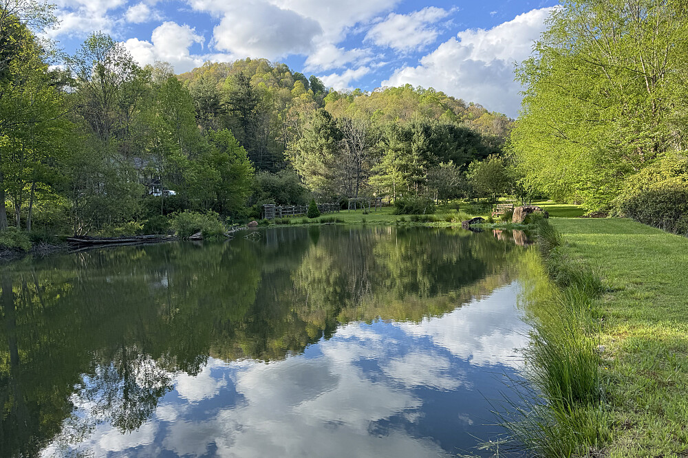 Retiro de descanso com cura pelo som para mulheres, 3 dias, perto de Asheville, NC 30