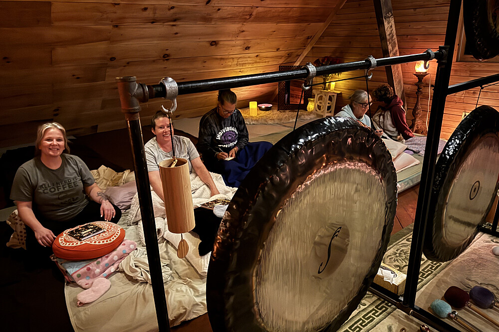 Retiro de descanso com cura pelo som para mulheres, 3 dias, perto de Asheville, NC 36