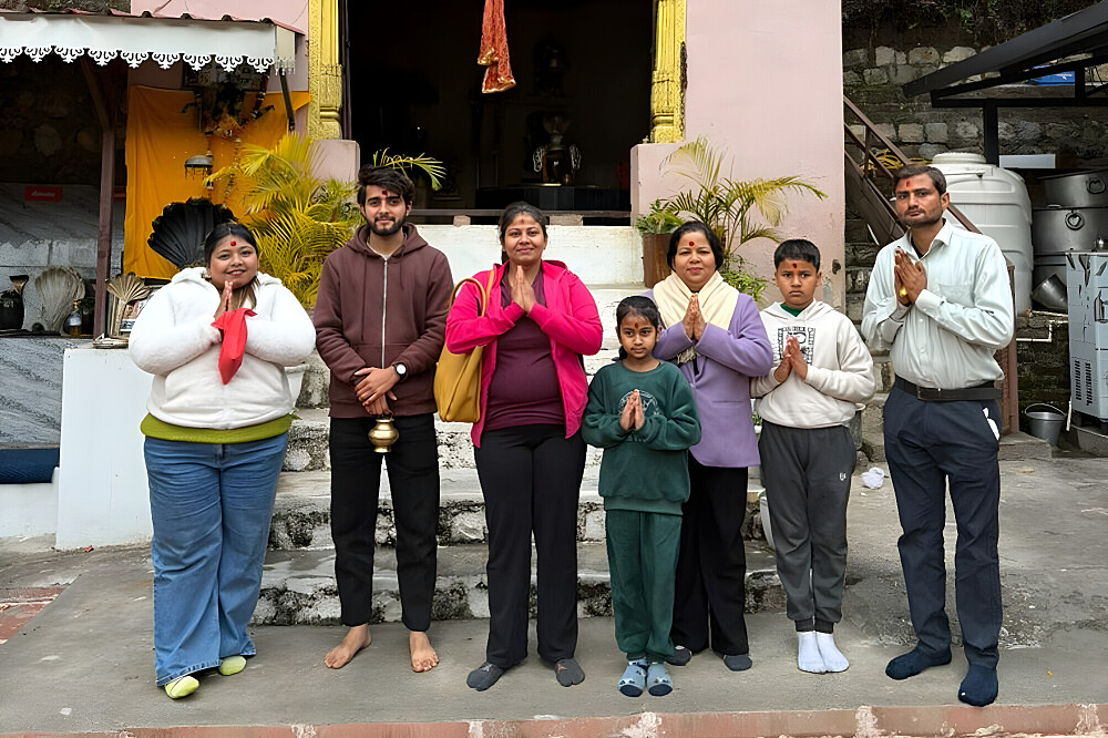Formation avancée de professeur de yoga de 300 heures sur 30 jours à Dehradun, en Inde 23