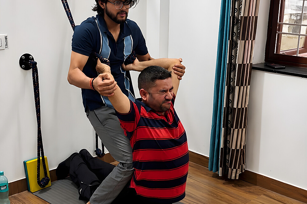 Formation avancée de professeur de yoga de 500 heures sur 40 jours à Dehradun, en Inde 33