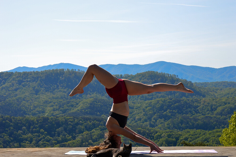 Retiro de 5 dias para mulheres 40+ com yoga e natureza no topo da montanha, profundamente restaurador, EUA 6