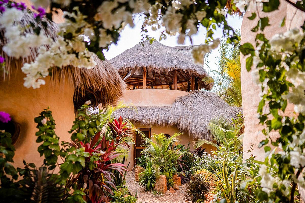 Retiro de 5 Dias Para Ti: Yoga, Surf, Massagens e Espanhol no México 9
