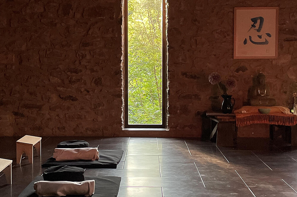 Retraite de méditation silencieuse de 5 jours, samatha-vipassana, en été, en Espagne 24