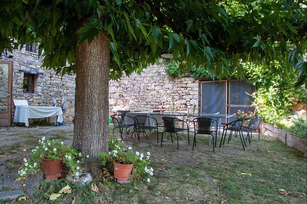 Retraite de méditation silencieuse de 5 jours, samatha-vipassana, en été, en Espagne 16