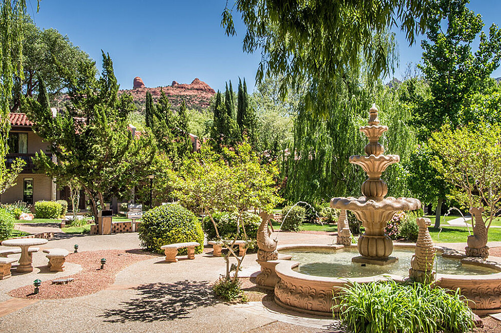 5 Day Women's Yoga, Meditation, Hiking Retreat in Sedona, Arizona 3