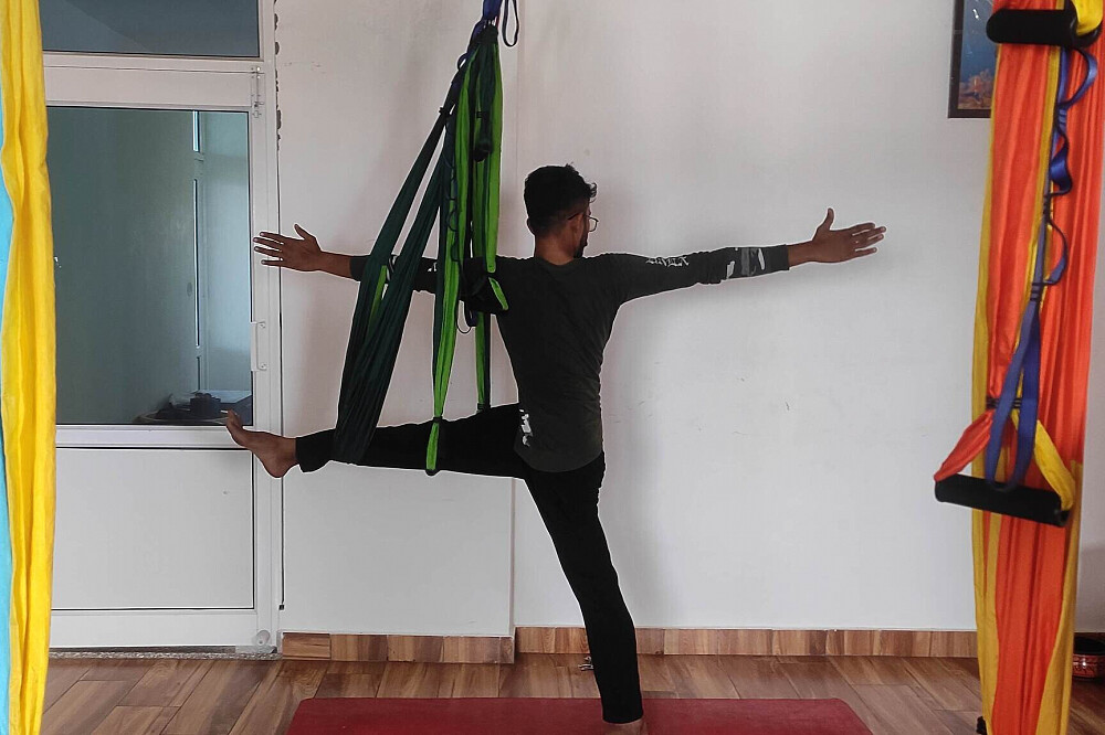 25 Tage, 200 Std. Multi-Style YTTC (mit AERIAL) in Rishikesh, Indien 7