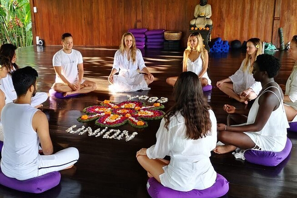 Formation de professeur de Yin Yoga de 7 jours et 50 heures à Bali, Indonésie 11