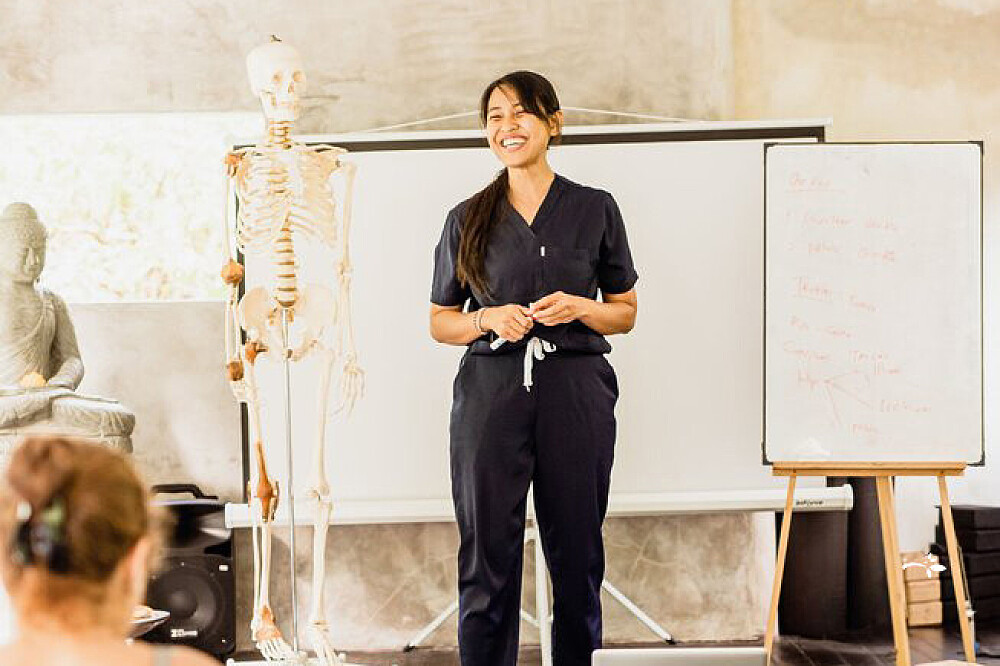 Formation de professeur de Yin Yoga de 7 jours et 50 heures à Bali, Indonésie 29