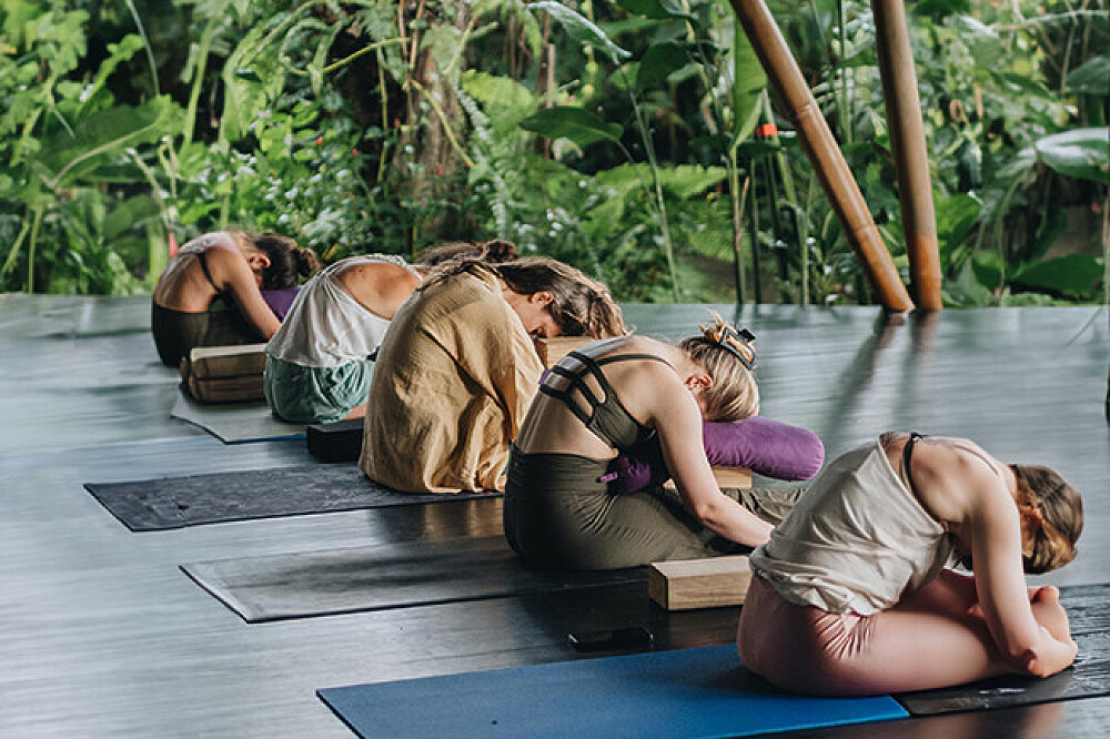 Formation de professeur de Yin Yoga de 7 jours et 50 heures à Bali, Indonésie 9