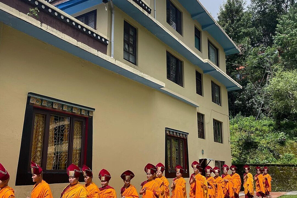 Retiro espiritual de 8 dias de ioga, meditação e mosteiro no Nepal 9