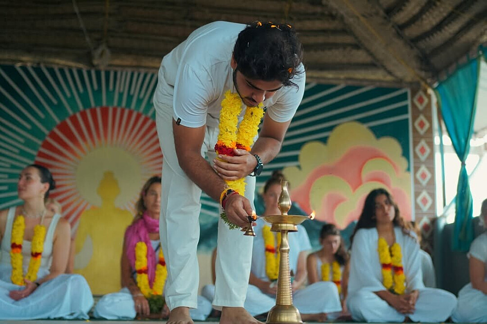 Formation de professeur de Yin Yoga de 9 jours et 50 heures à Varkala, Kerala, Inde 10