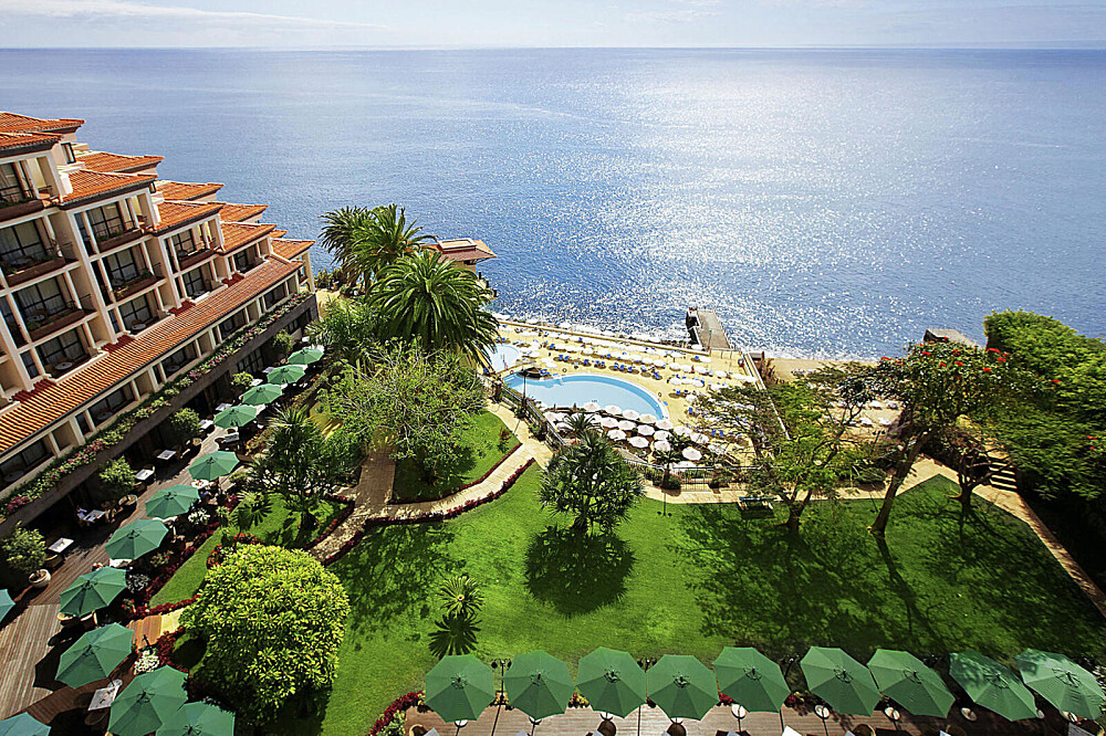 9 Day Island Yoga and Nature Exploration Retreat, Portugal